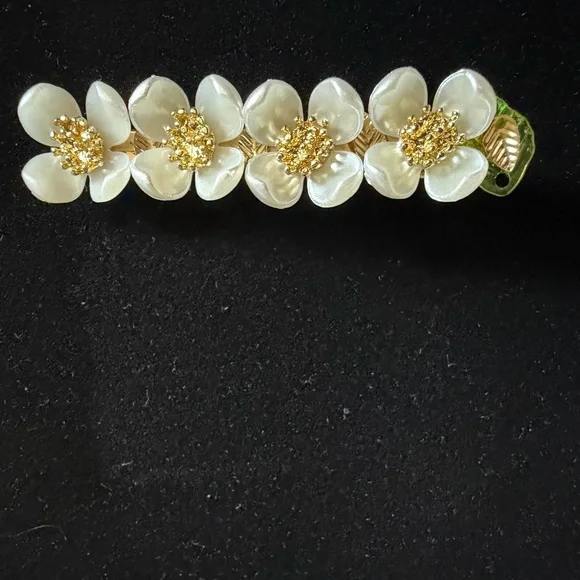 Gold Floral Rhinestone Hair Clips Set with White Flowers for Women - Picture 5 of 5